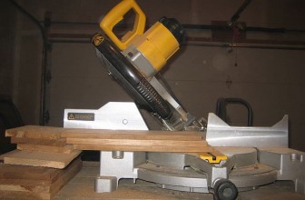 How to Use a Miter Saw At 45 Degrees