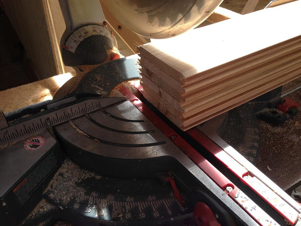 Tips for Maintaining Your Miter Saw